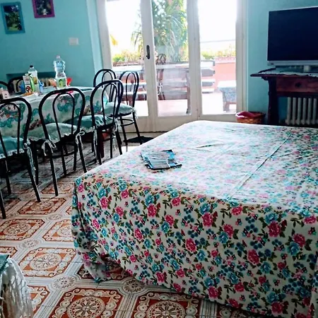 The Secret Garden - Casa Di Sery * マラテーア